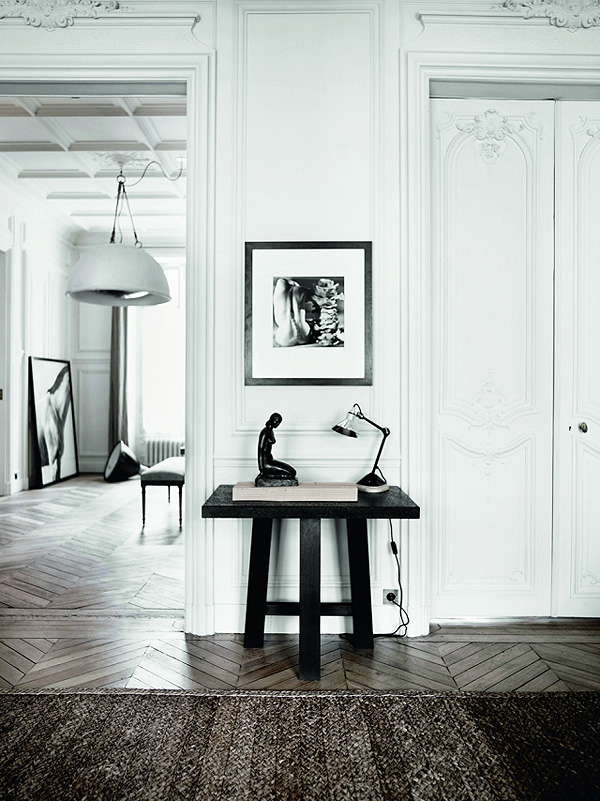 Parisian_Apartment_8