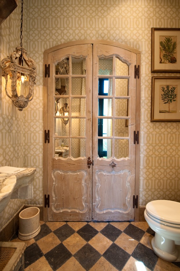 Mediterranean-Bathroom